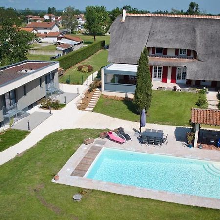 Boisset-lès-Montrond La Cle Des Chaumes B&B 외부 사진