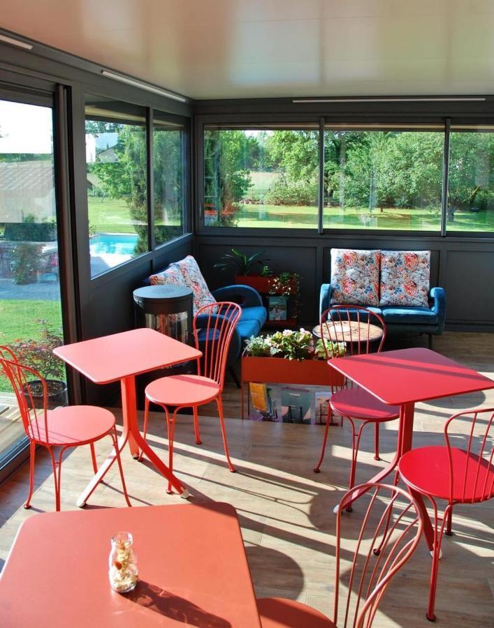 Boisset-lès-Montrond La Cle Des Chaumes B&B 외부 사진