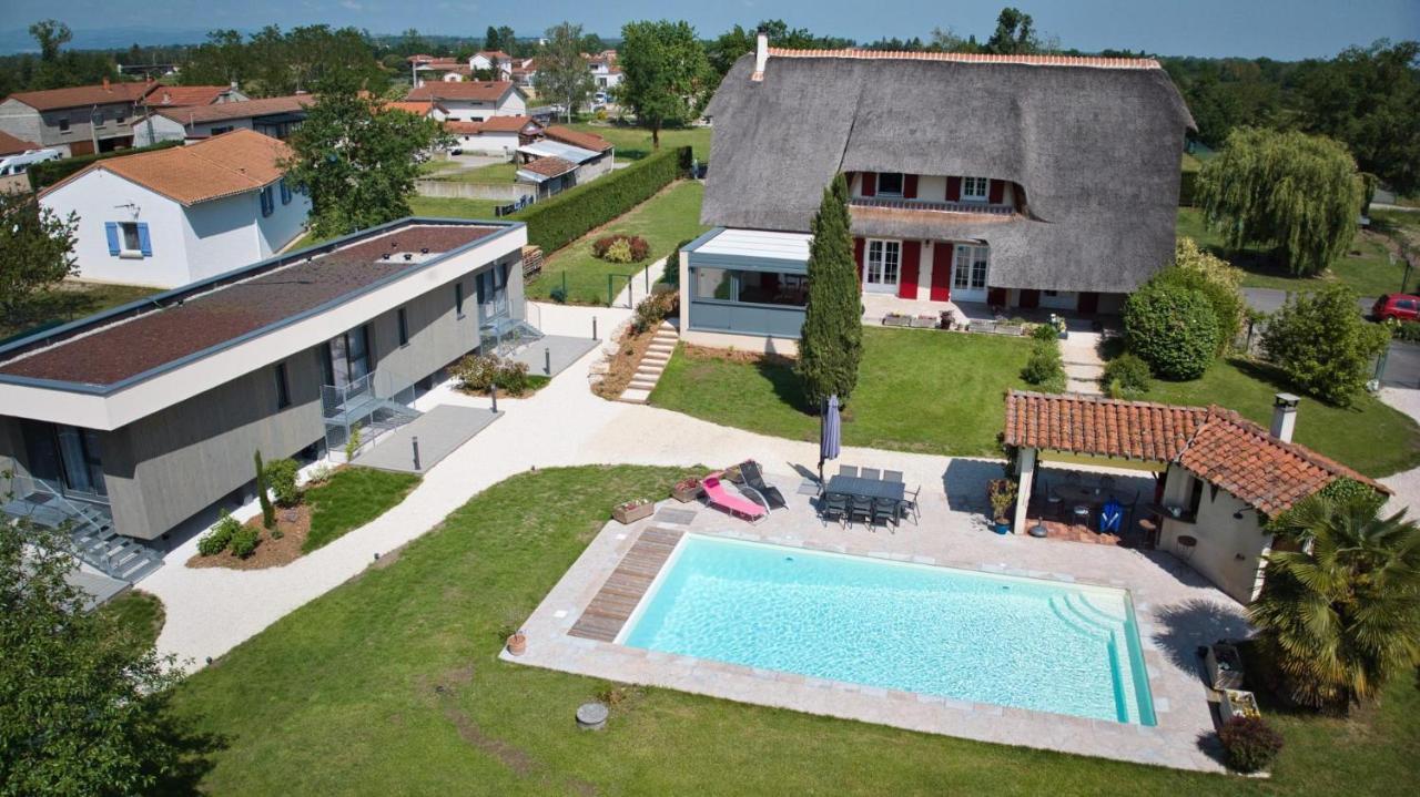 Boisset-lès-Montrond La Cle Des Chaumes B&B 외부 사진
