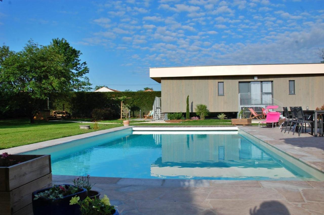 Boisset-lès-Montrond La Cle Des Chaumes B&B 외부 사진