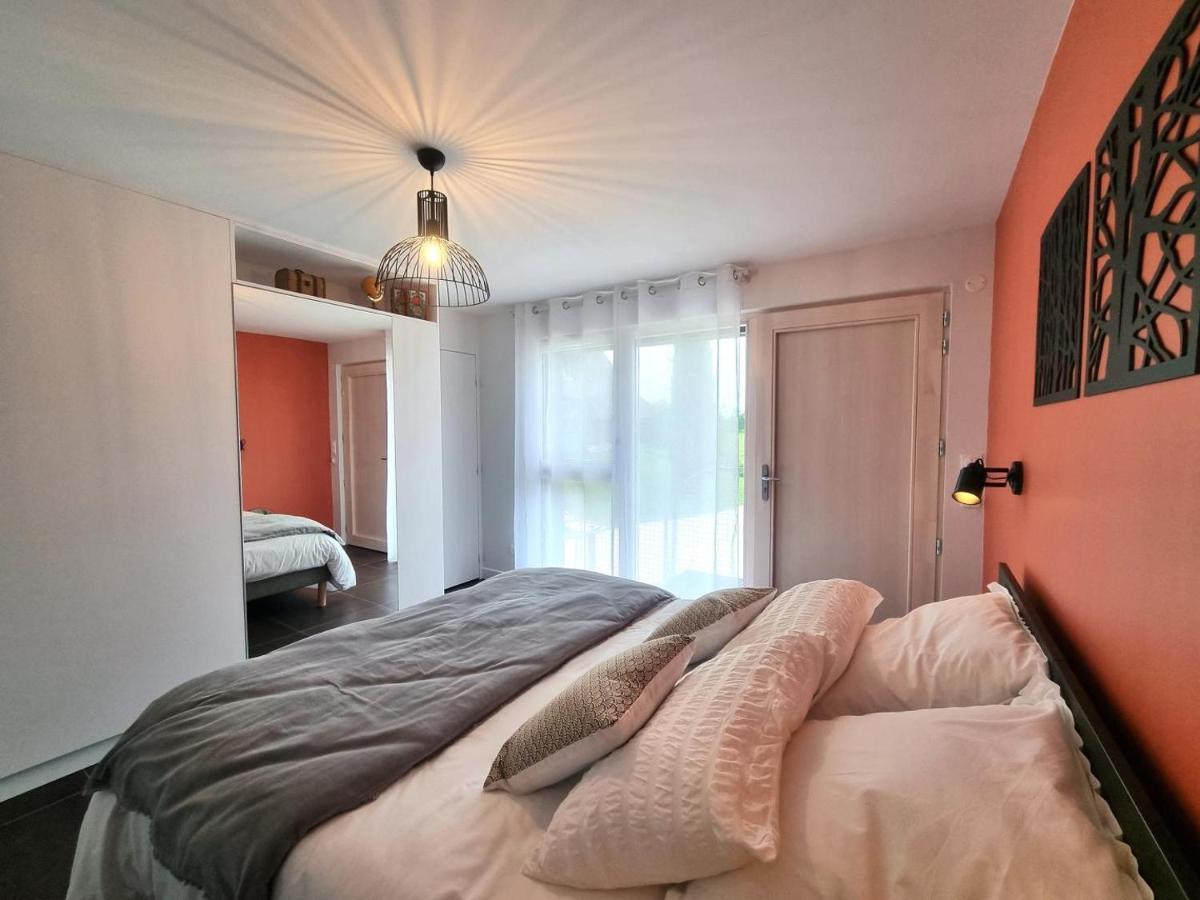 Boisset-lès-Montrond La Cle Des Chaumes B&B 외부 사진