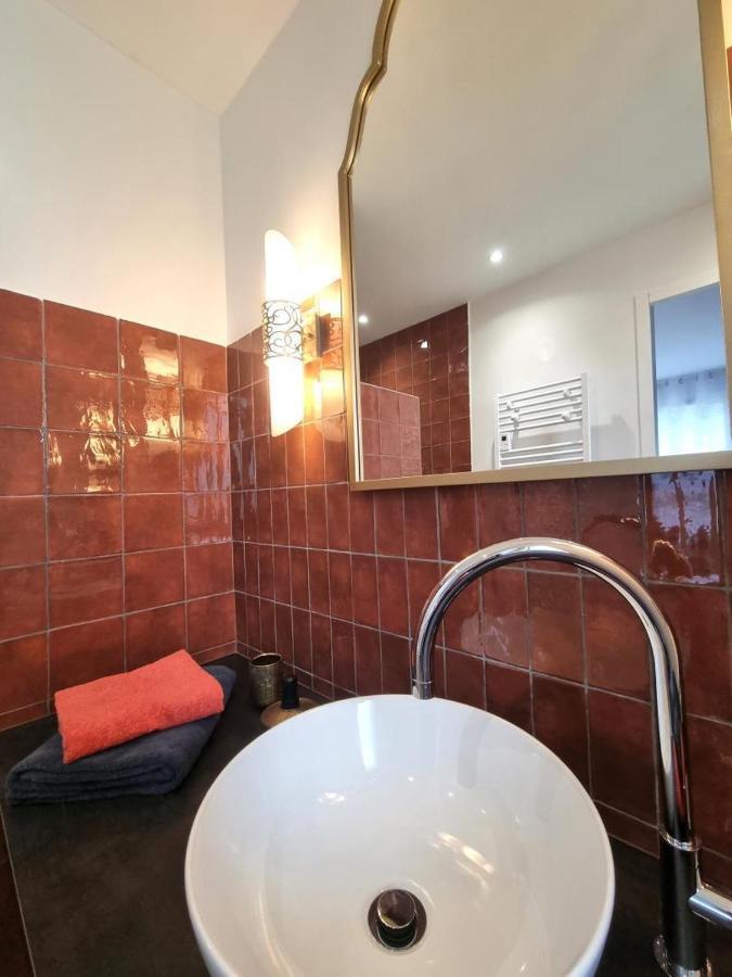 Boisset-lès-Montrond La Cle Des Chaumes B&B 외부 사진